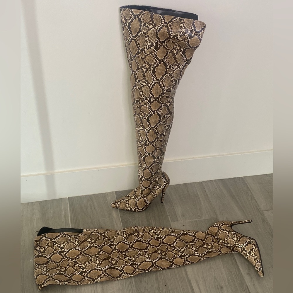 Print thigh high boots